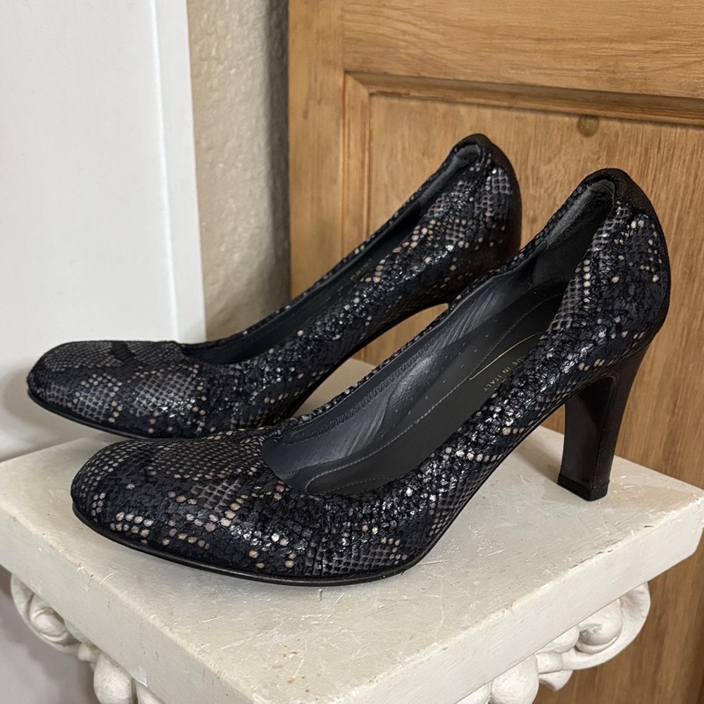 Donald J. Pliner Leather Snake Orina Textured Elastic Heels